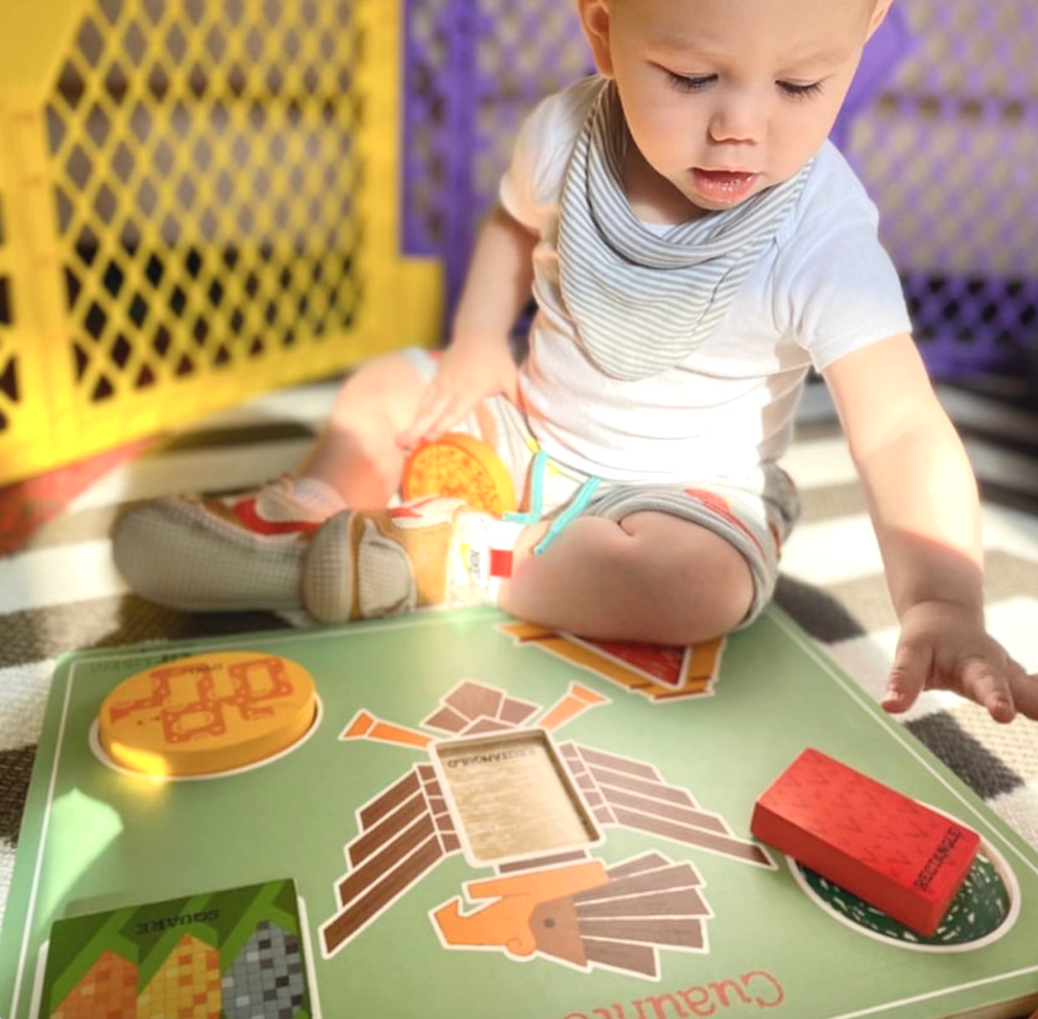 Cuauhtémoc: A Bilingual Wooden Shapes Puzzle Cuauhtémoc: A Bilingual Wooden Shapes Puzzle